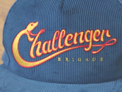 CHALLENGER 「SNAKING LOGO CAP」 スナップバックコーデュロイキャップ