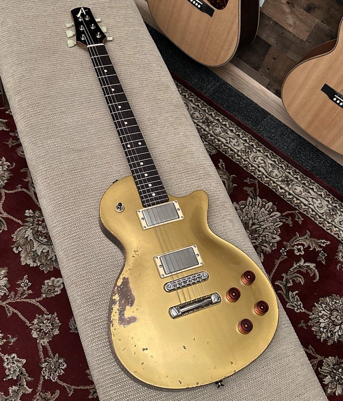 Suhr Alexa Chorus/Vibrato Pedal - Matt's Music Center