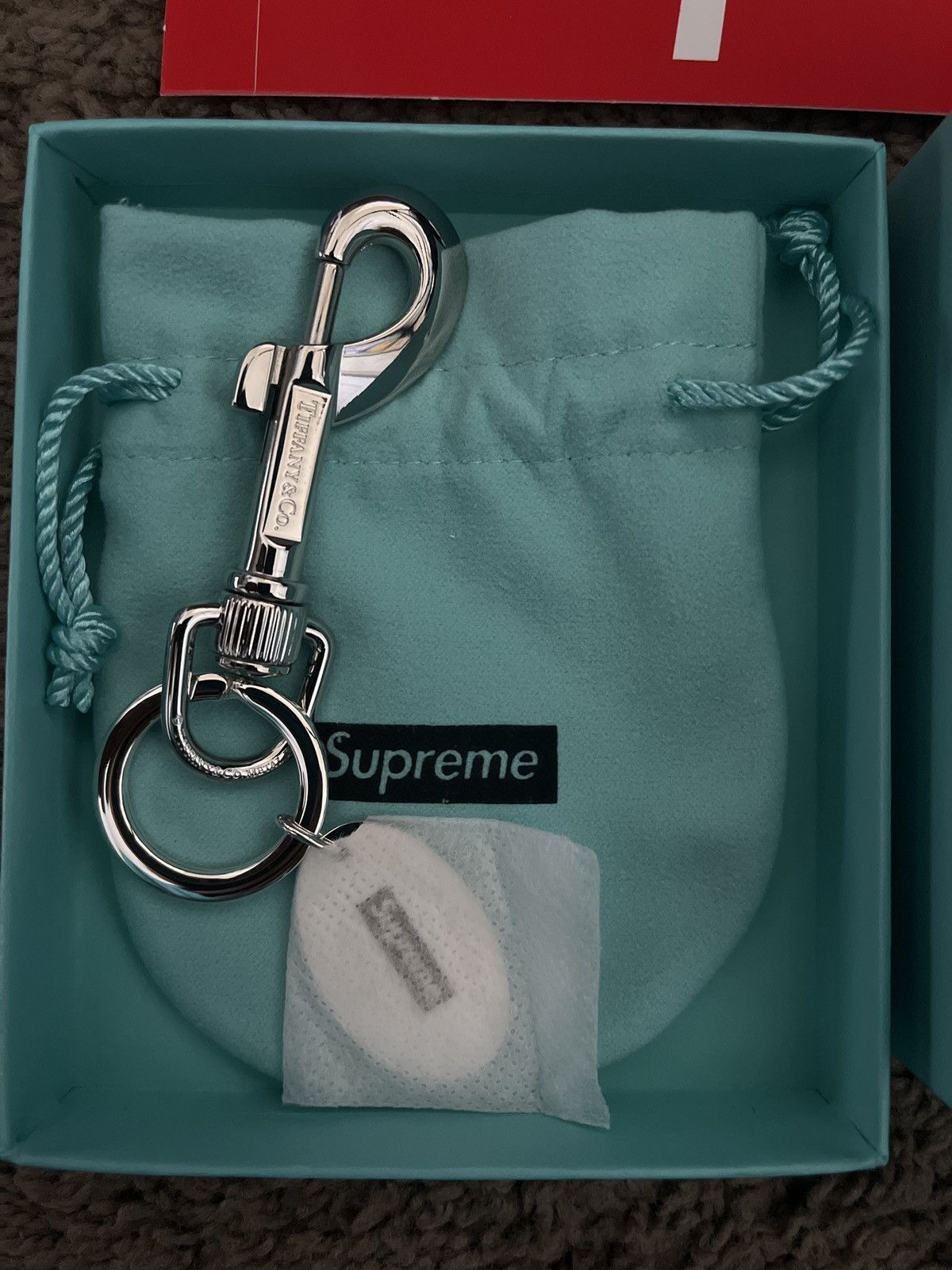 Supreme Tiffany Keyring | Grailed