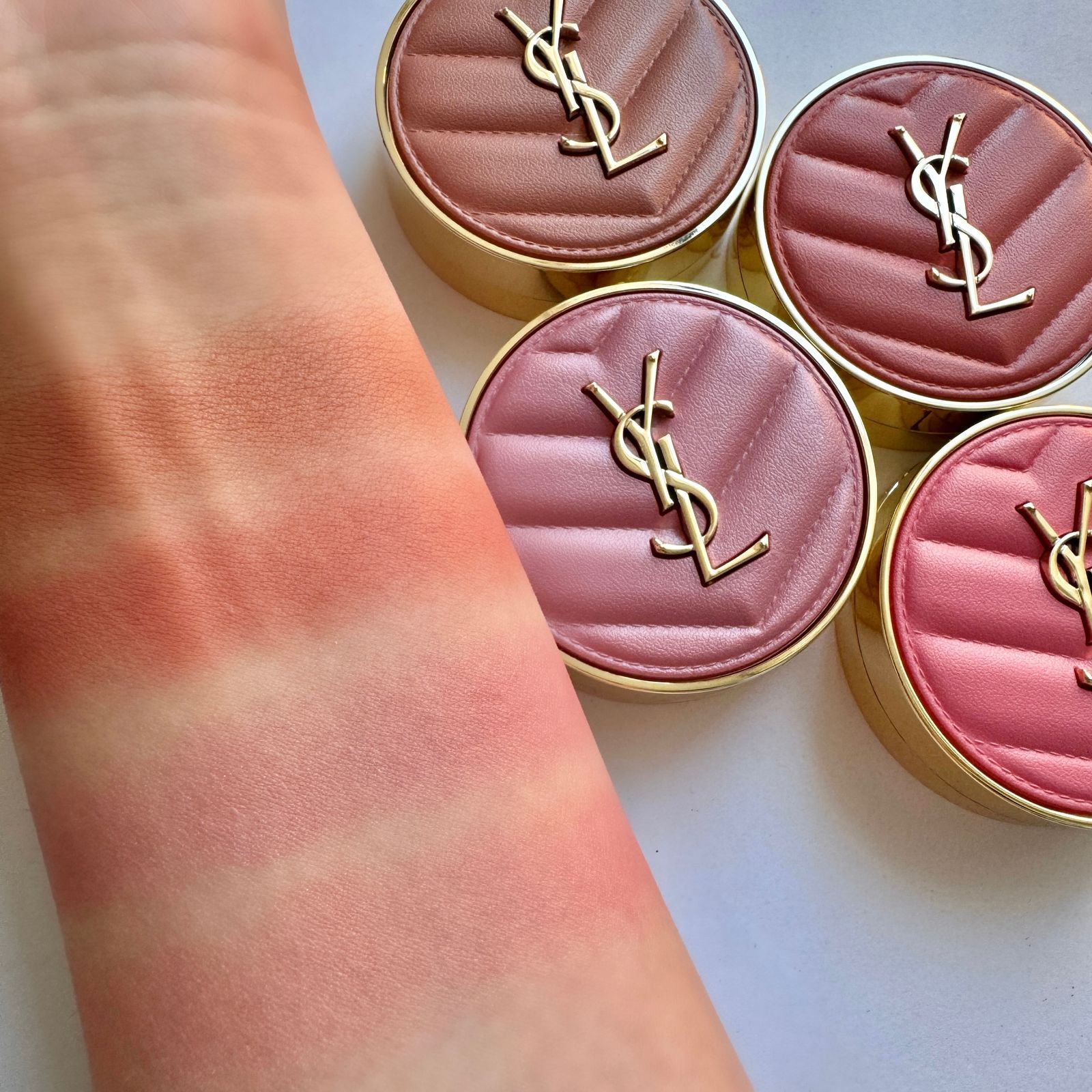 2025新春コス。 見た目もリッチな実力派、YSL BEAUTYより新作パウダー