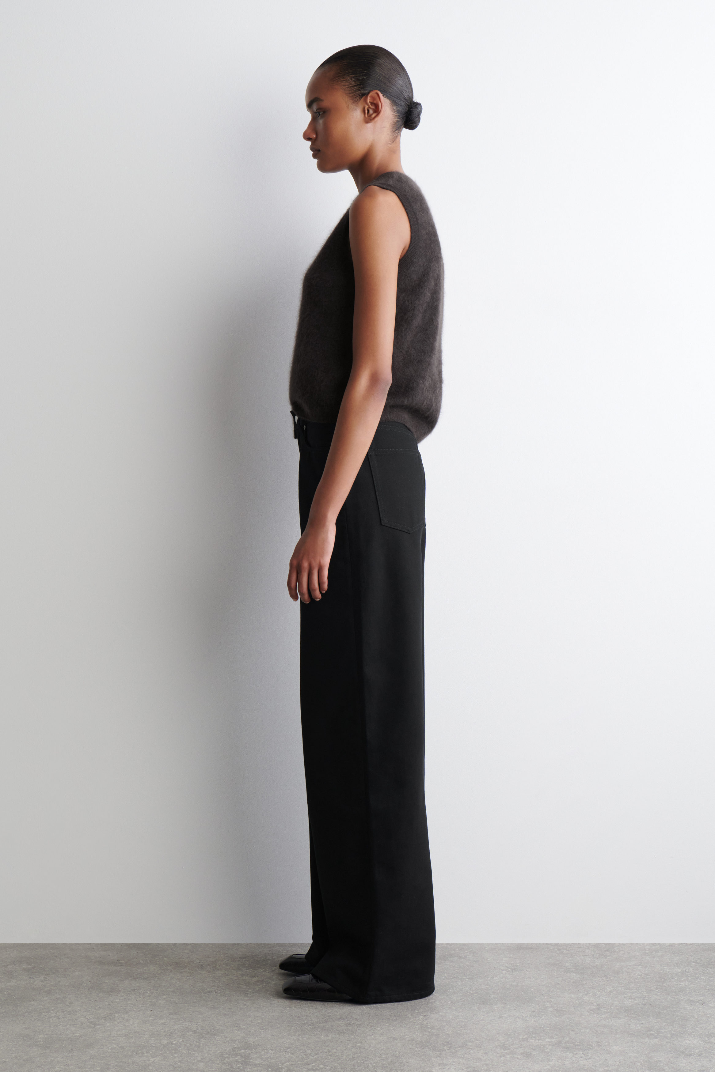 DIAL WIDE-LEG JEANS - BLACK | COS US