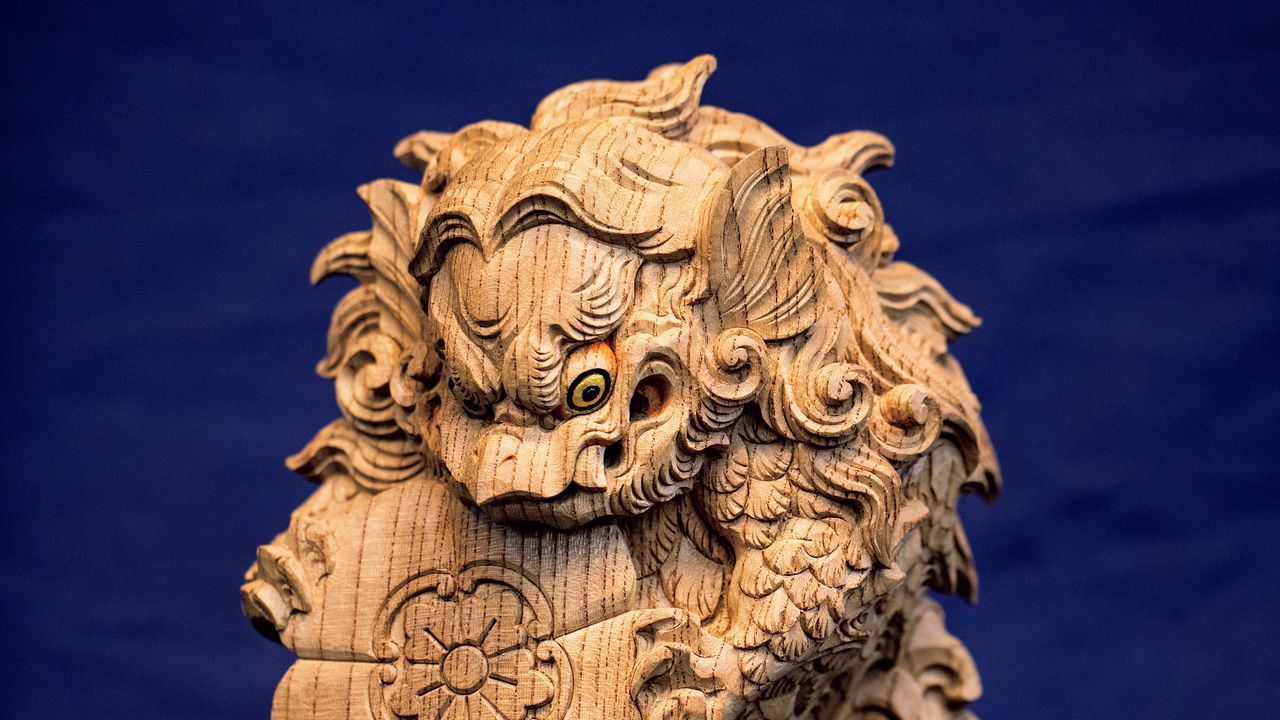 218_Wood-Carving3.jpg