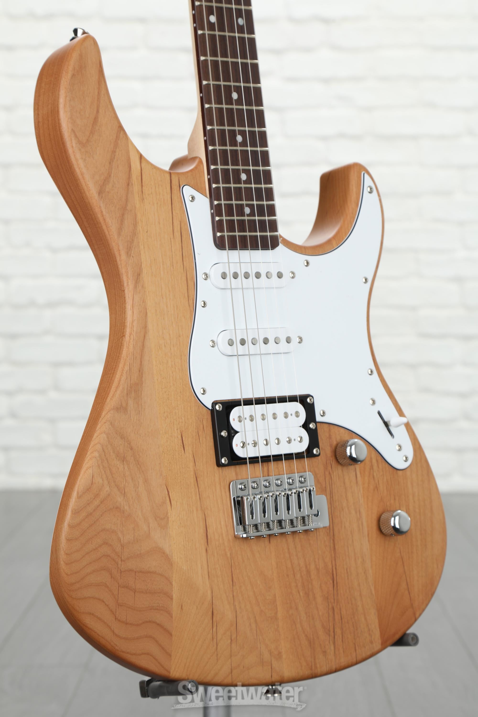 Yamaha PAC112V Pacifica Electric Guitar - Natural | Sweetwater