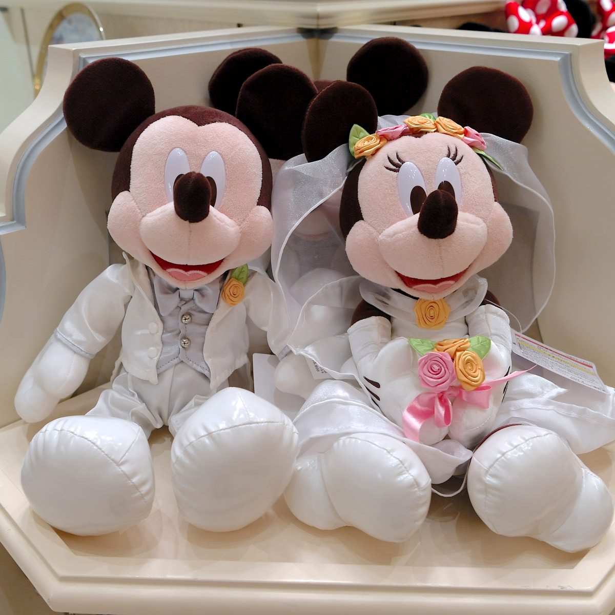 結婚式・新婚旅行につかいたい！東京ディズニーランド ウェディング