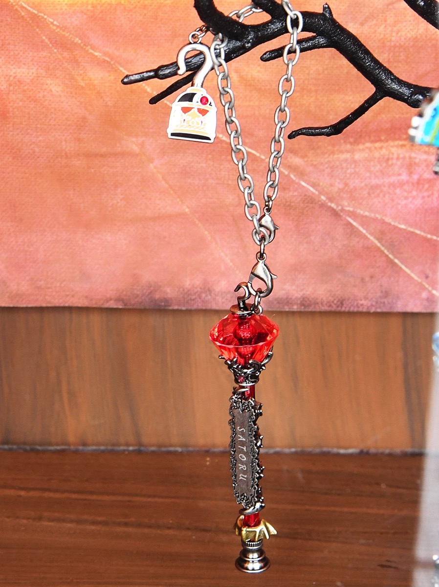 ヴィランズの手下たちのチャーム付き！東京ディズニーシー“ディズニー