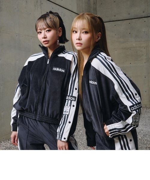 IW5581 W ADIBREAK VELOUR TT *BLACK 682576-0001｜エービーシー