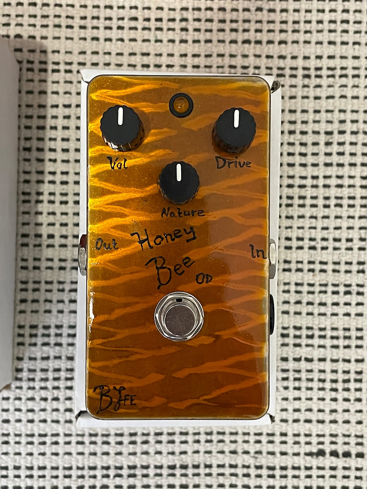 BJFE HONEY BEE: the honeymaker (make honey honey) – revenge