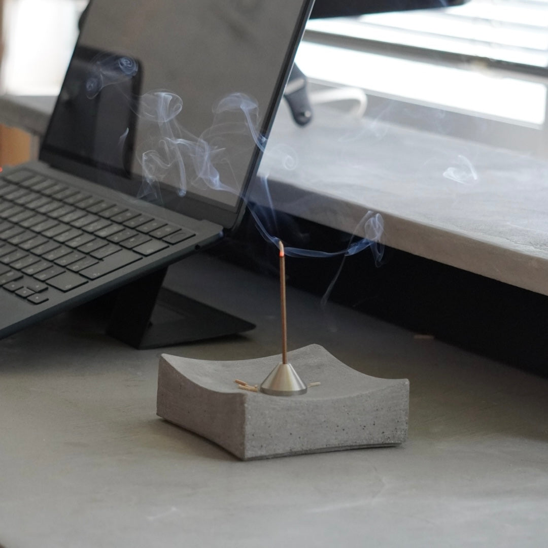 Concrete Incense Holder Square – #MONOLITH