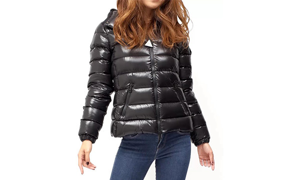 定番シャイニーショートダウン☆モンクレールBADY（バディ