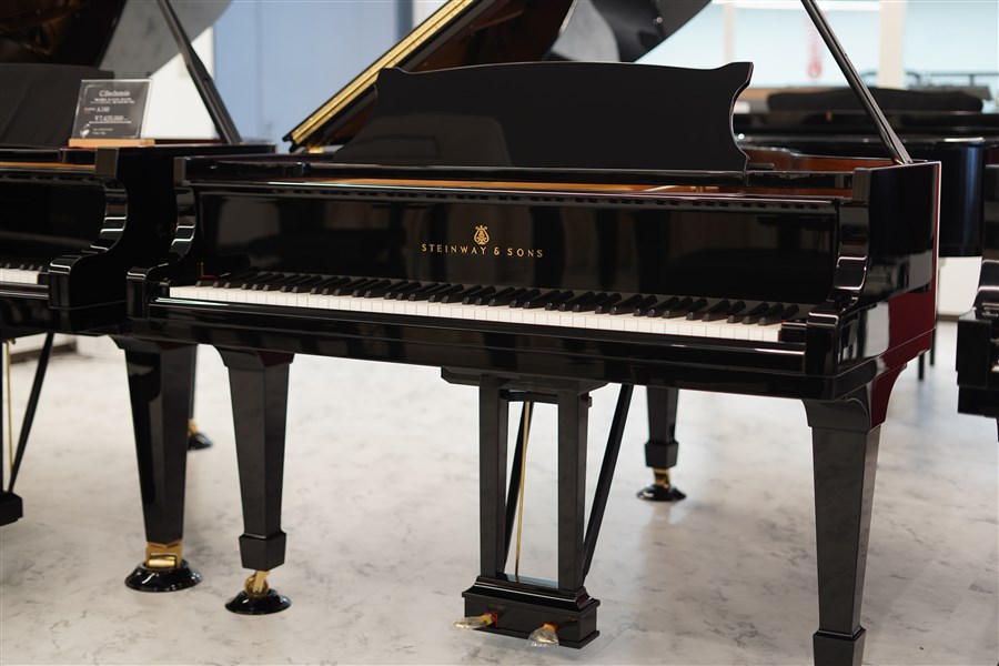世界中の演奏家に愛され続けているSteinway & Sons(スタインウェイ)の