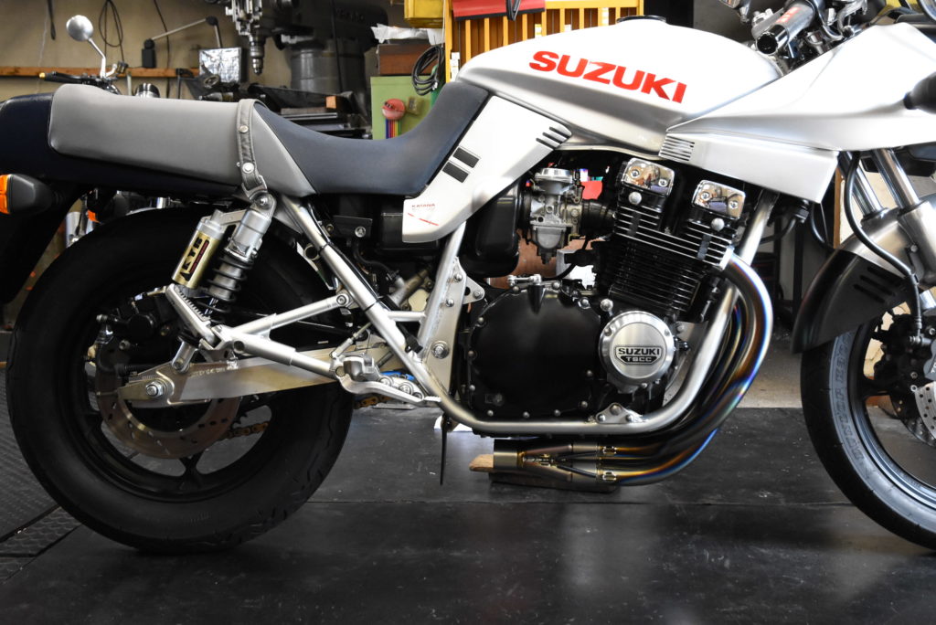 GSX1100S ファイナルカタナ マフラー交換 - MAINTENANCE SHOP QUARTER