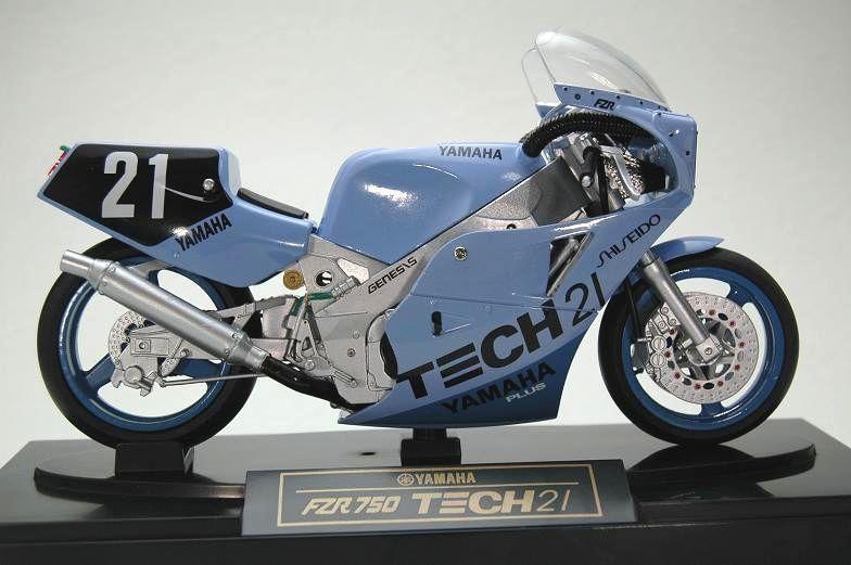 ローソン ヤマハ バイクコレクション当選品 FZR750 TECH21: 無駄遣いの帝王