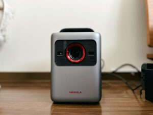 XGIMI Horizonレビュー｜天吊可能でFire TV StickでNetflix可 | ナニガシ