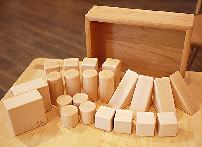 木のつみき（積み木）24P〜赤ちゃんに安全な日本製の木のおもちゃ