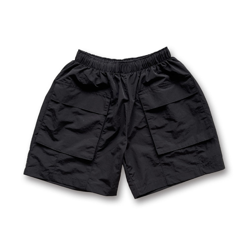 loose silhouette nylon cargo shorts / black（ルーズシルエット