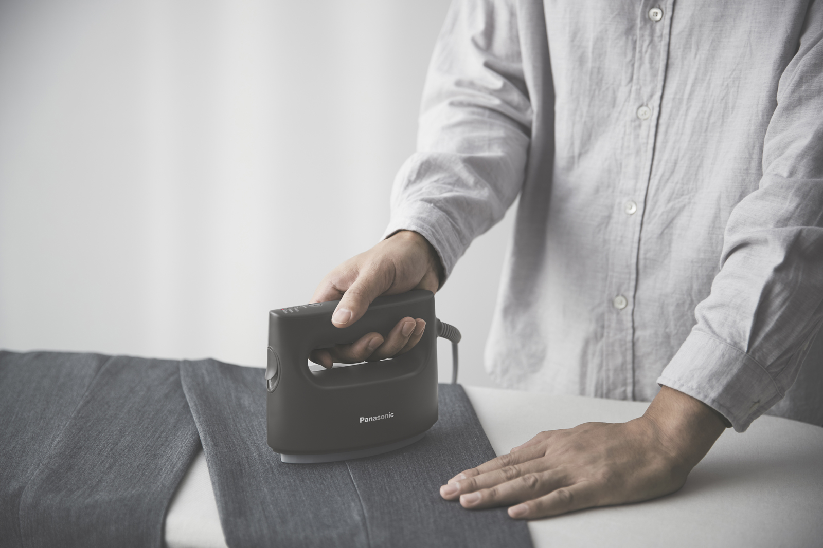 衣類スチーマー NI-FS790」を発売 | 個人向け商品 | 製品・サービス