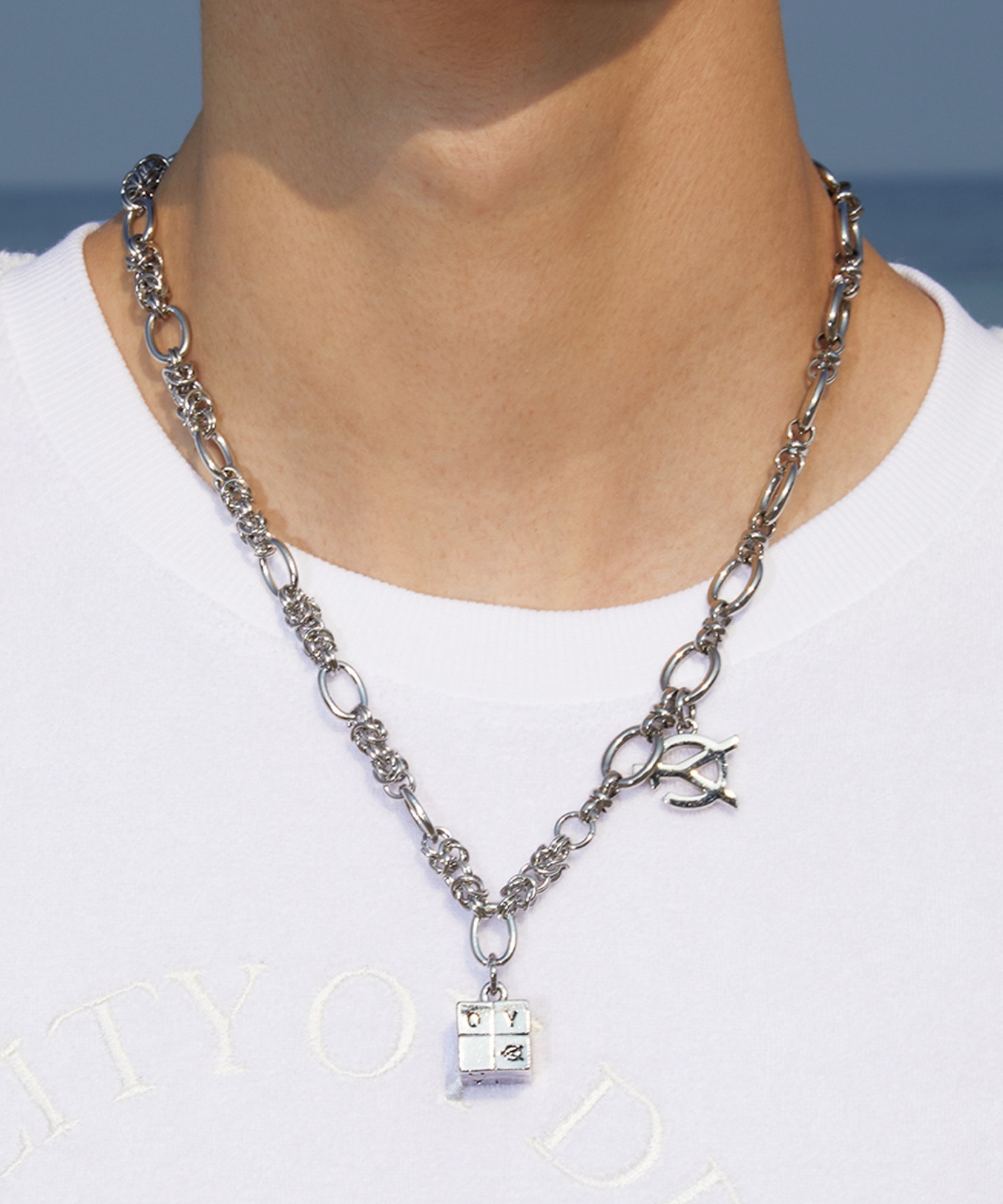 OY/オーワイ』CUBE LOGO NECKLACE/キューブロゴデザイン ネックレス OY