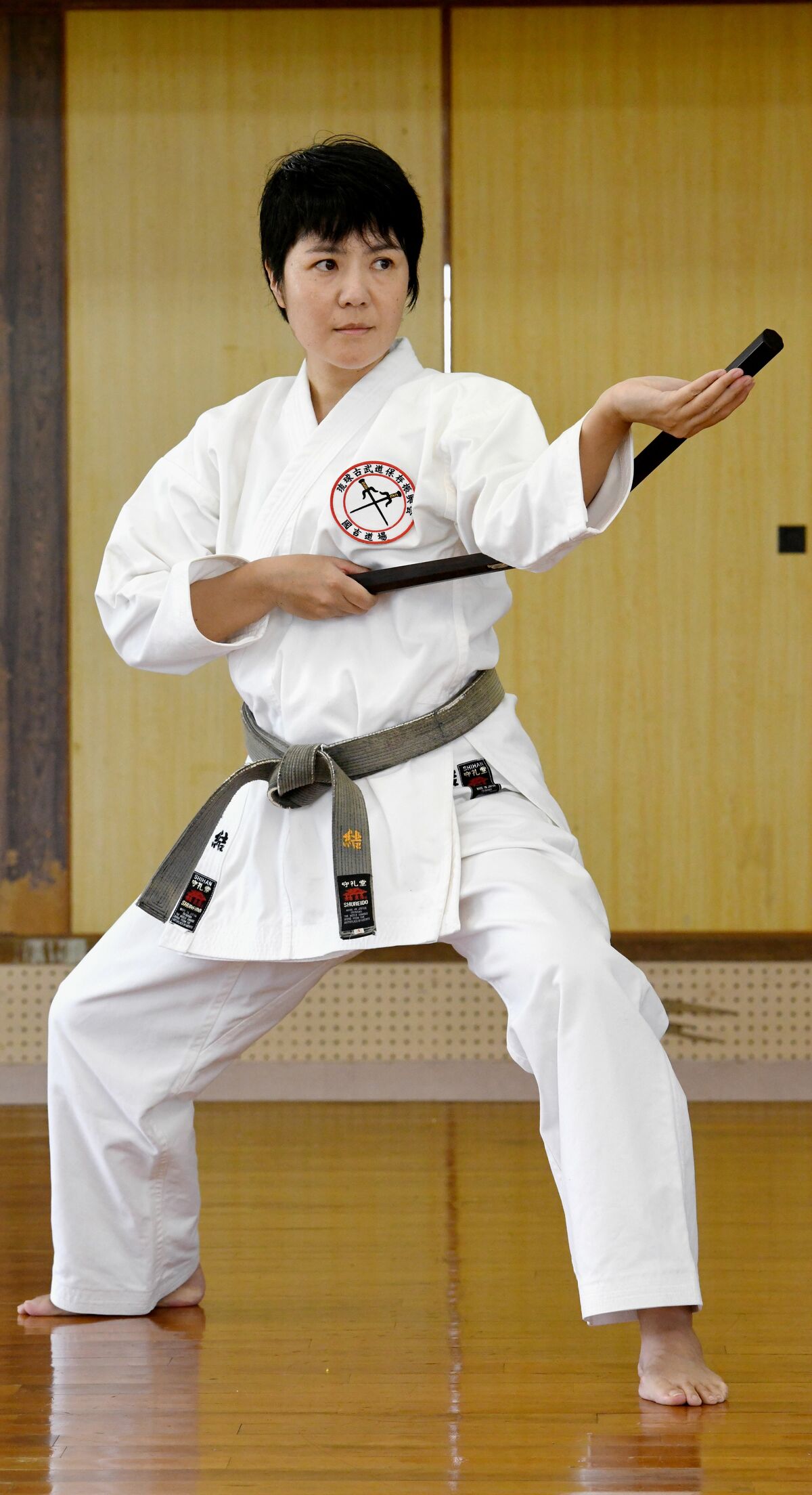 空手WOMAN］基本に忠実 継承に力 琉球古武道保存振興会総本部 名