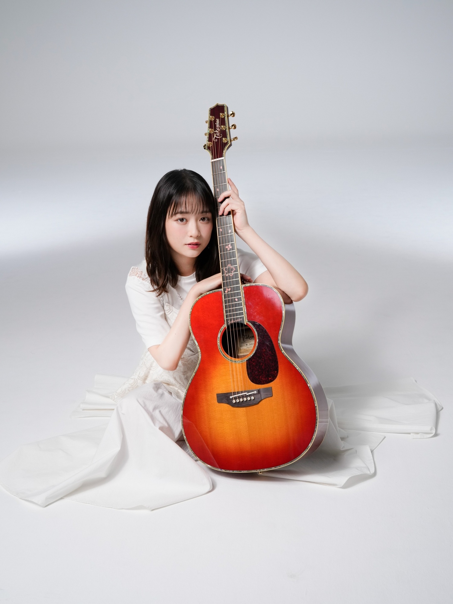 8月リリースのシングルべストに亀田誠治プロデュースのアニバーサリー