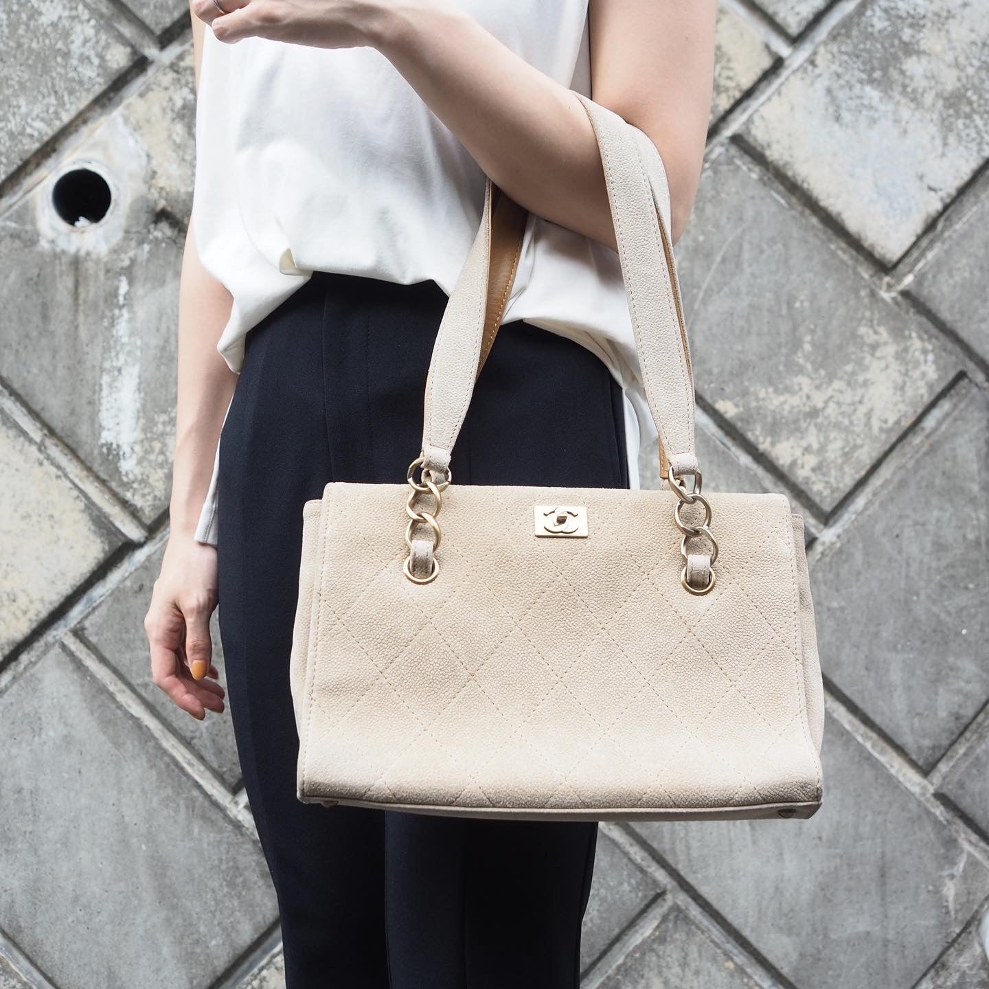 CHANEL スエード キャビアスキン ショルダーバッグ