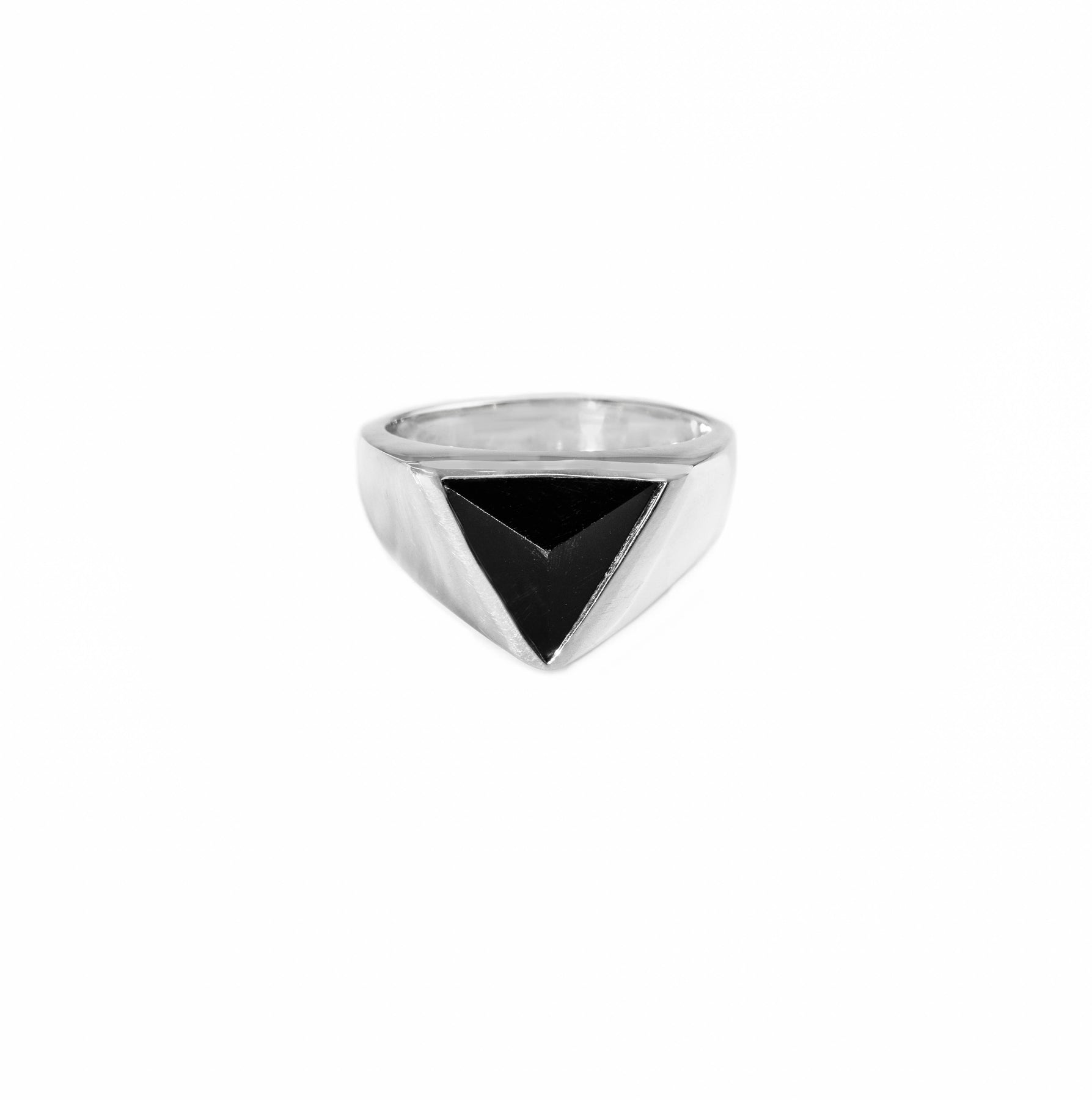 Black onyx Triangle ring – HASH.