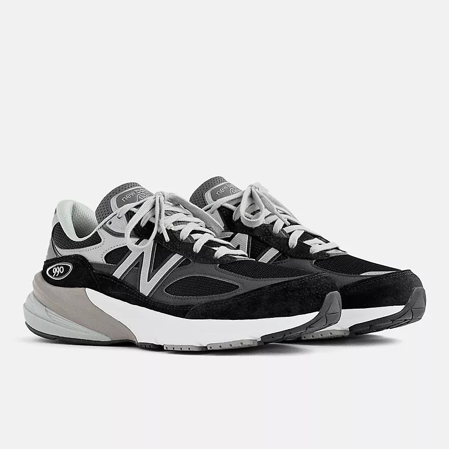 New Balance Men's M990BK6 Black with White – Orleans Shoe Co.
