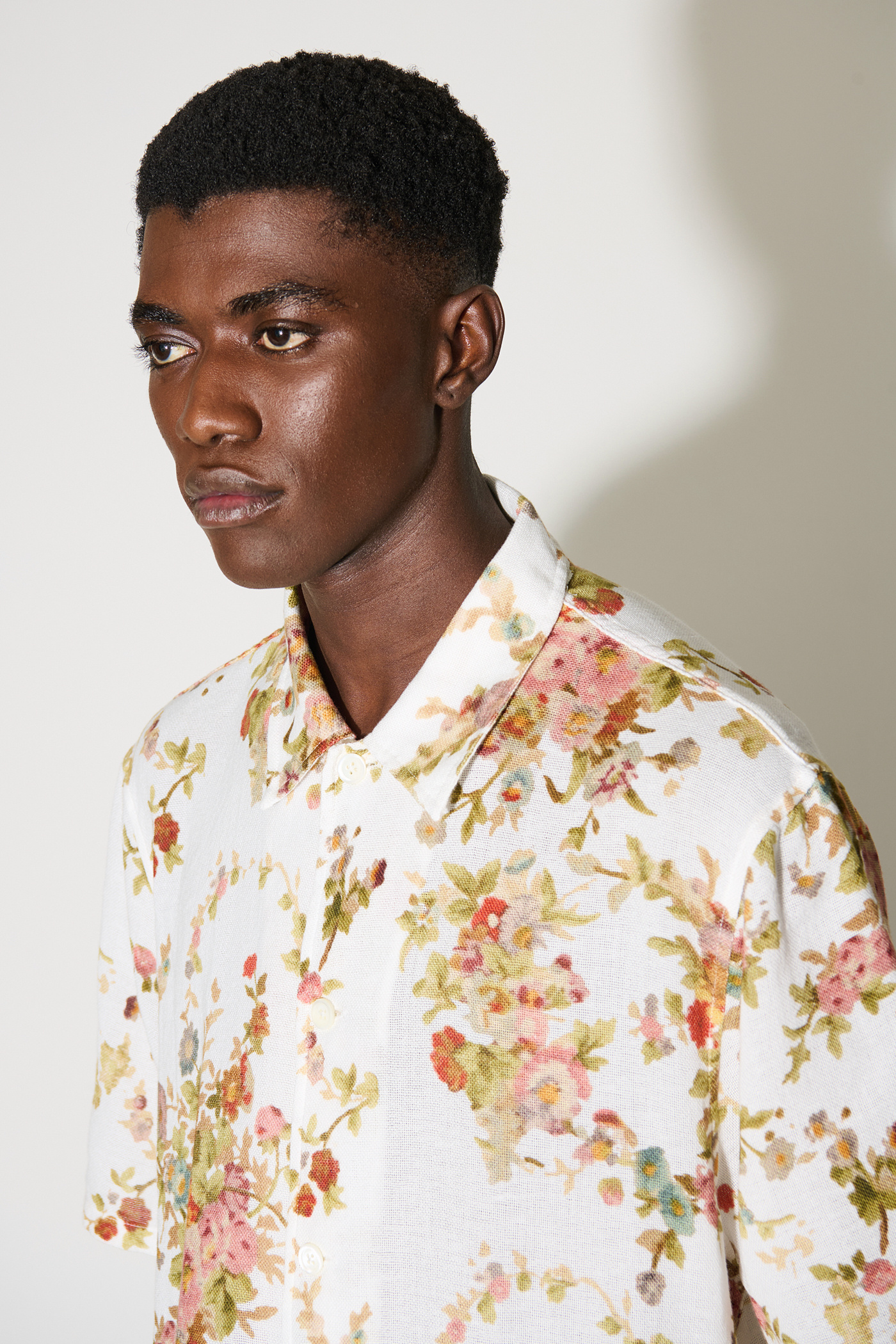 Our Legacy - Elder Shirt Shortsleeve White Floral Tapestry Print
