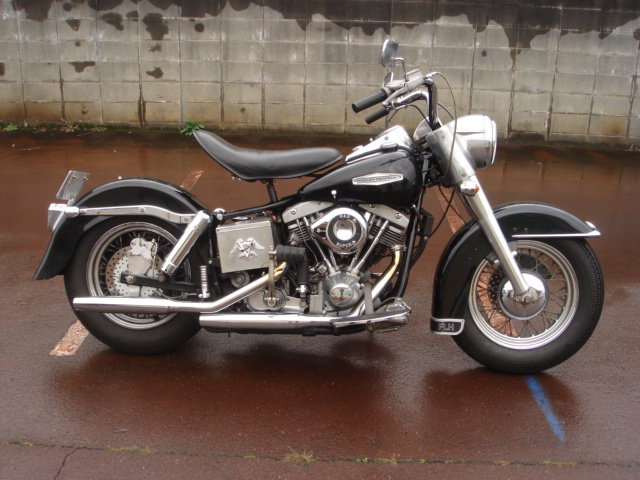 1977年式FLH バディーシート取り付け | 新潟のハーレー中古車専門店