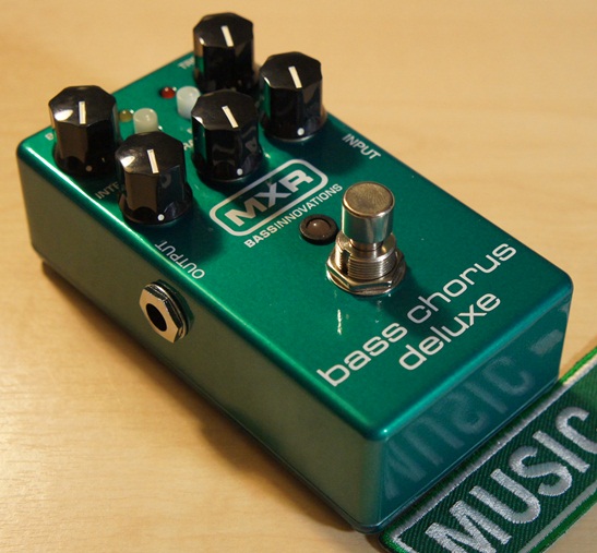 MXR M83 Bass Chorus Deluxe Pedal - Music Boulevard บริษัท มิวสิค