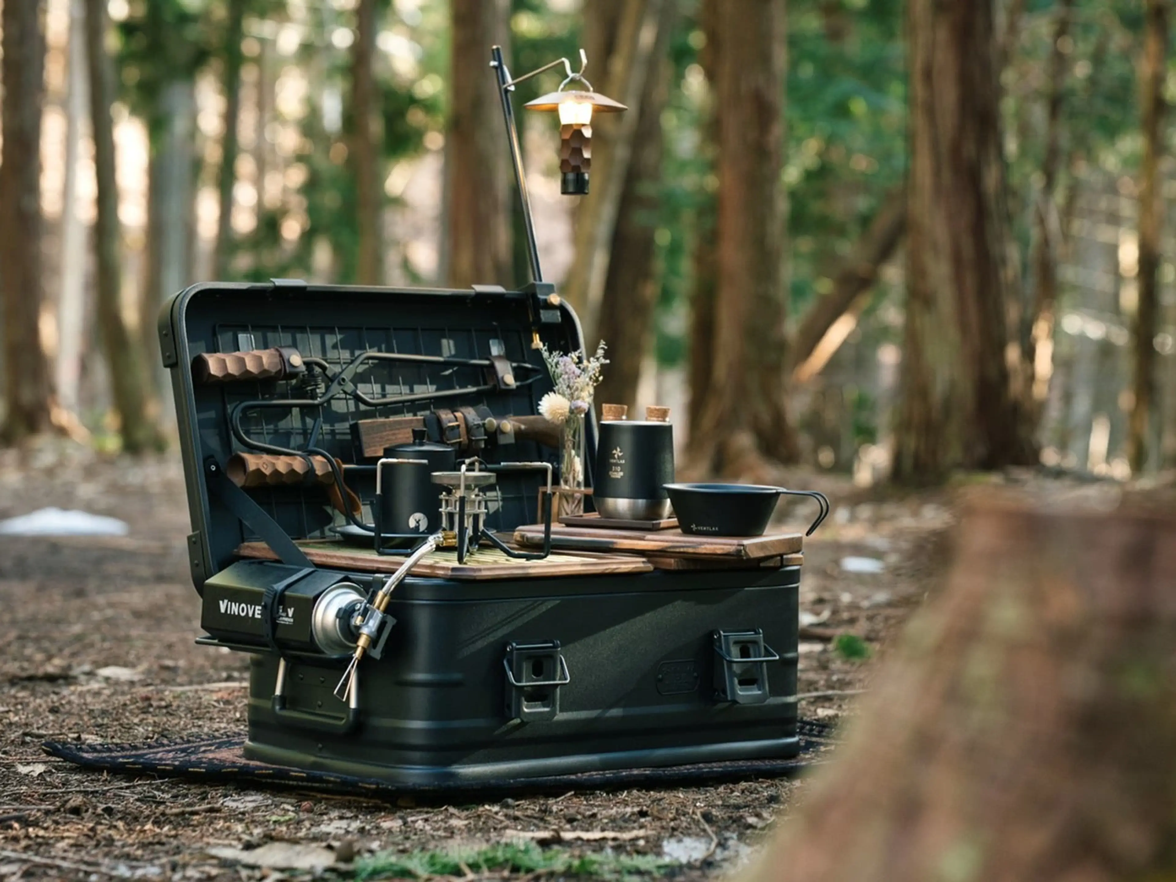 アルミコンテナおすすめ6選！キャンプでの活用術やカスタム方法を徹底