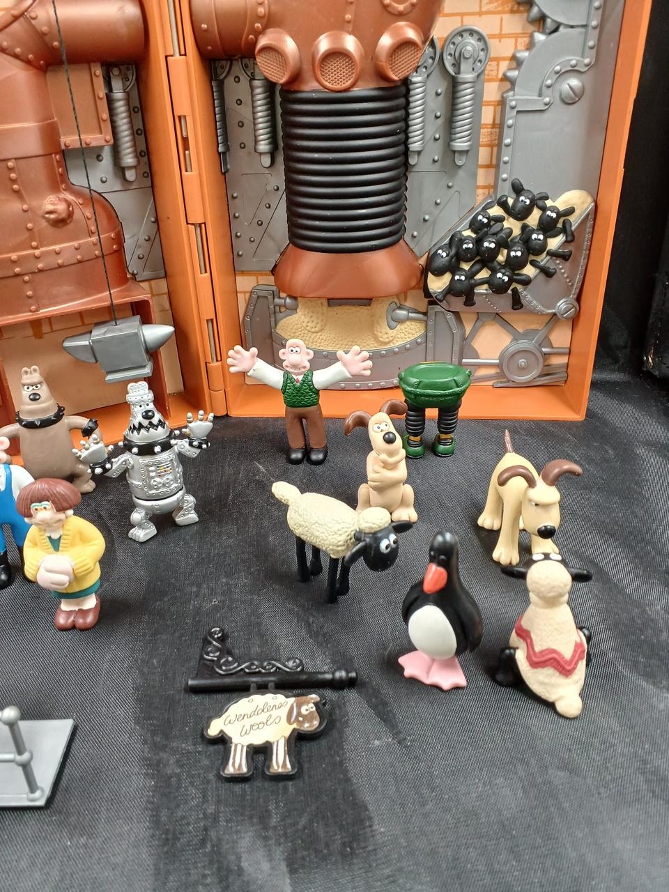 アドベンチャーファクトリー|ウォレスとグルミット 危機一髪 ドール