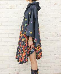 既にレインコート買っちゃったけどこれ欲しい。梅雨は終わるけど雨は年