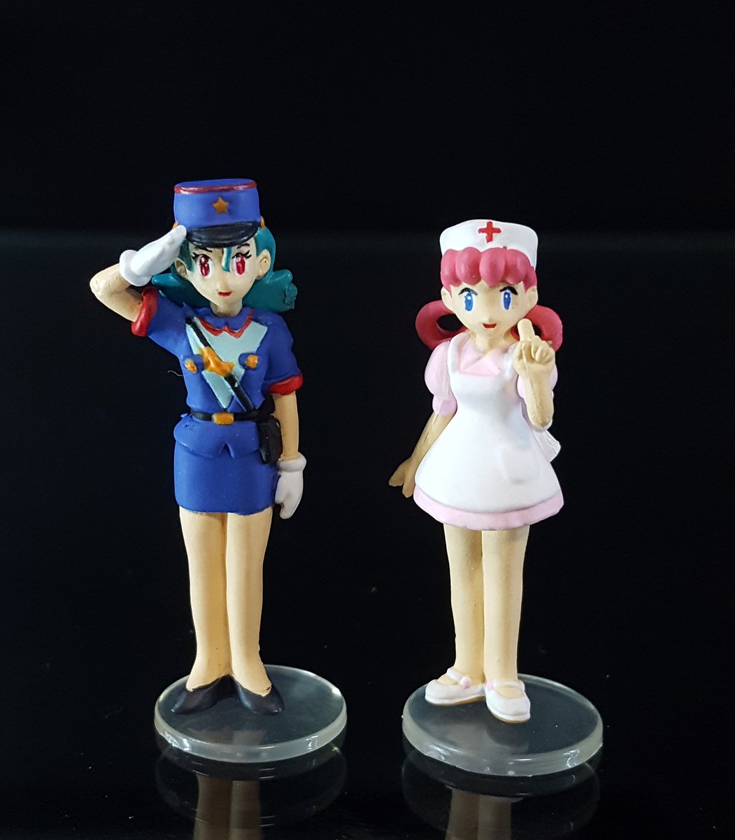 立体ポケモン図鑑ジョーイさんとジュンサーさん、てっきりクソジジイ