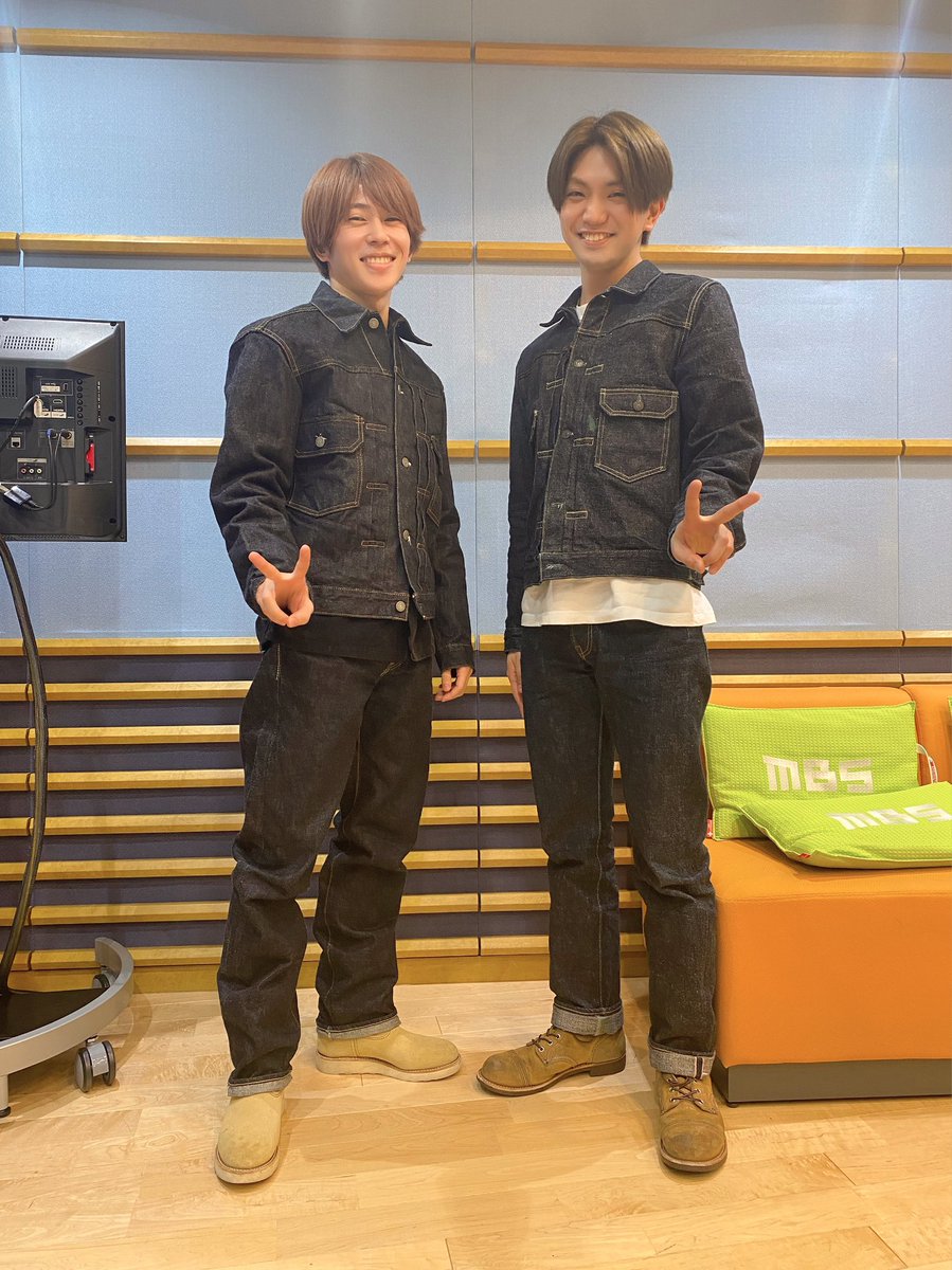 正門くんからの情報。 この日以降、末澤くんはこのデニムの