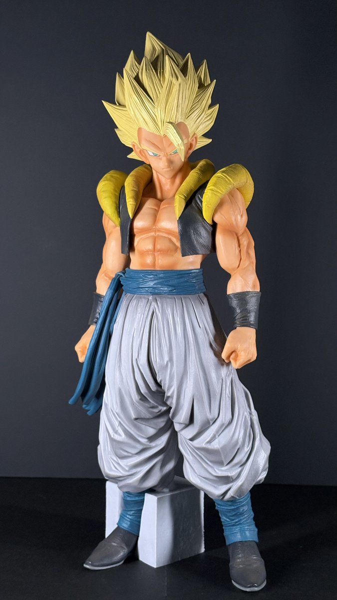 このSMSPゴジータも造形そのままで、ZのNewカラーリングで復刻して