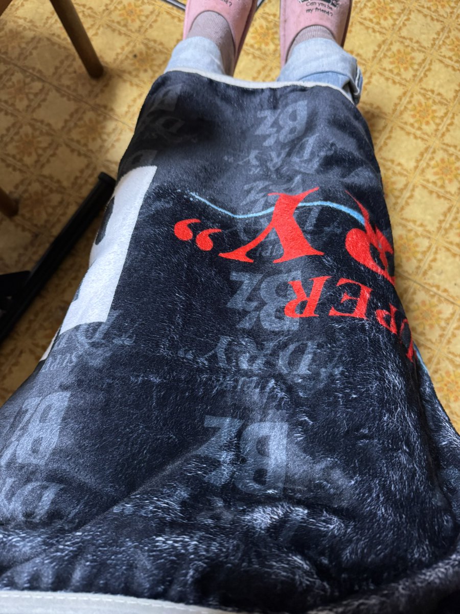 B'zブランケット良き❤️私の行った小規模イオン、B'zのブランケット