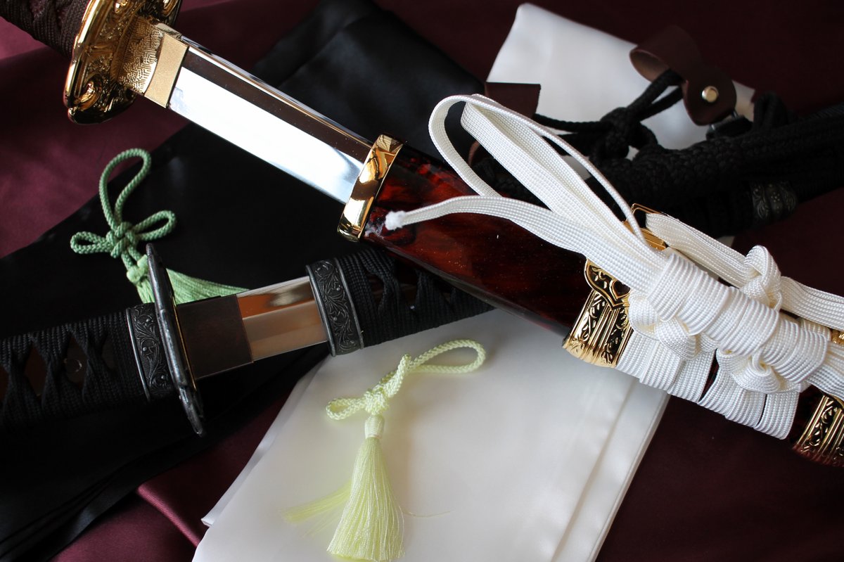 お知らせ】新むしゃ処サイトでも「髭切」と「 膝丸」の模造刀を販売