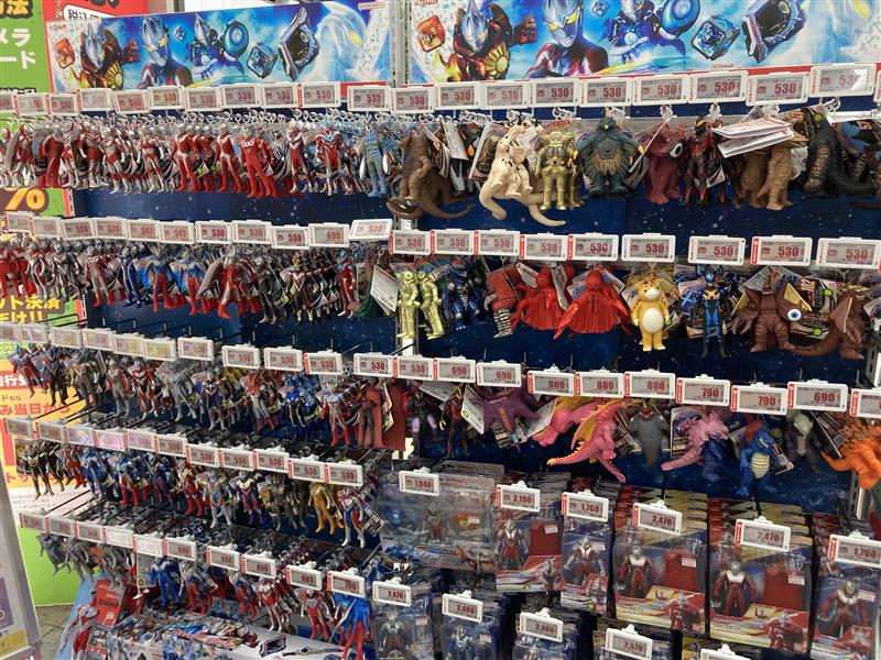 ☀️トイズセレクション🍉 1F店頭入口に『#ラジコン』や