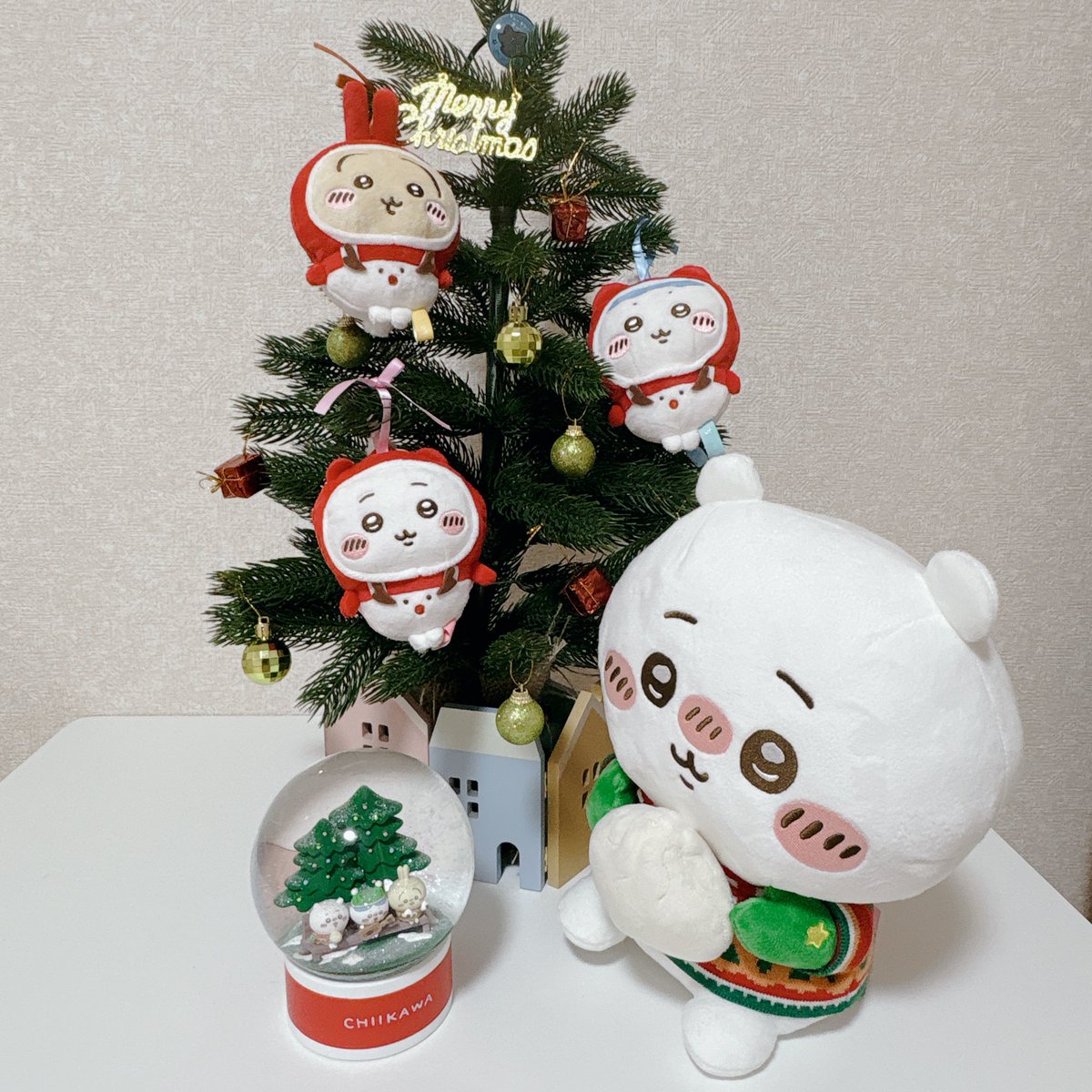 エニマイくじのちいかわオーナメントを飾りたくて、人生初のツリーを