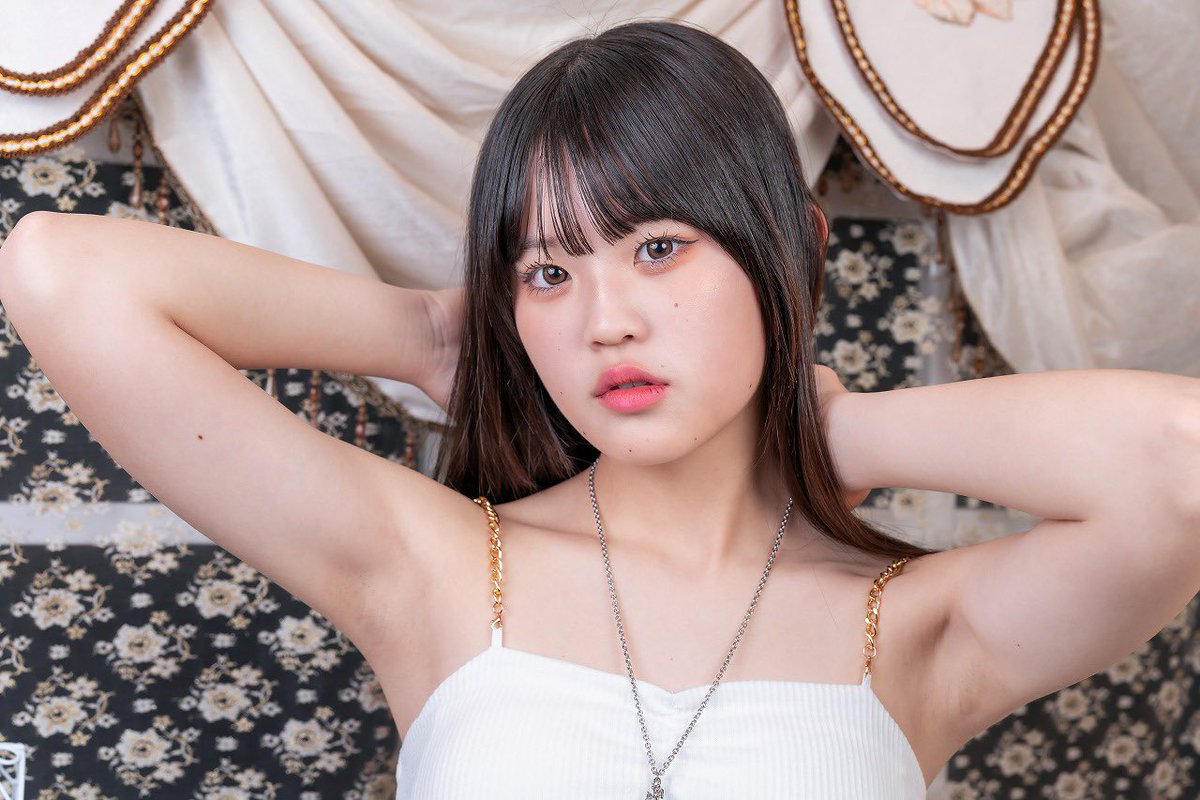 こういう大人っぽいお姉さん系 みんな好きなの知ってるよ👩🏻🪄ྀི