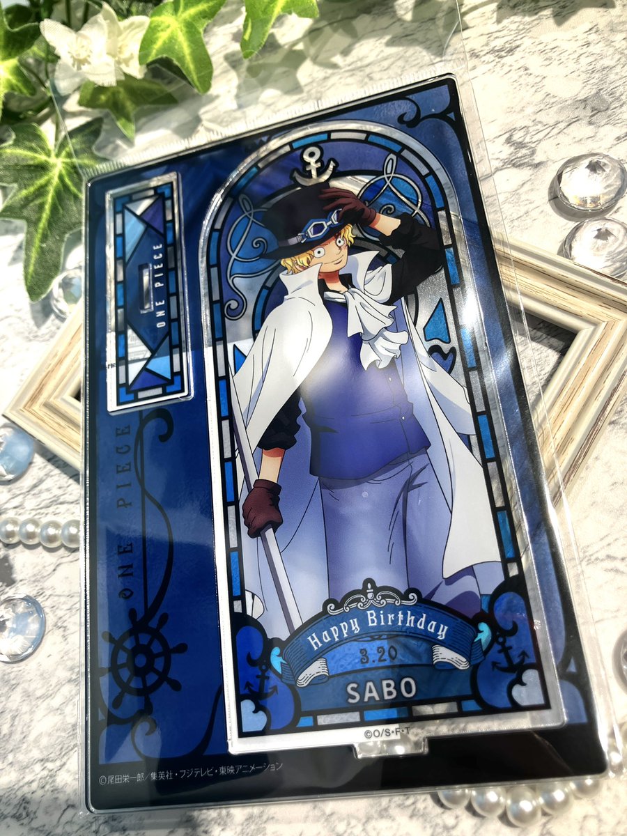 新商品】麦わらストア限定 ワンピース HBDステンドグラス風アクリル