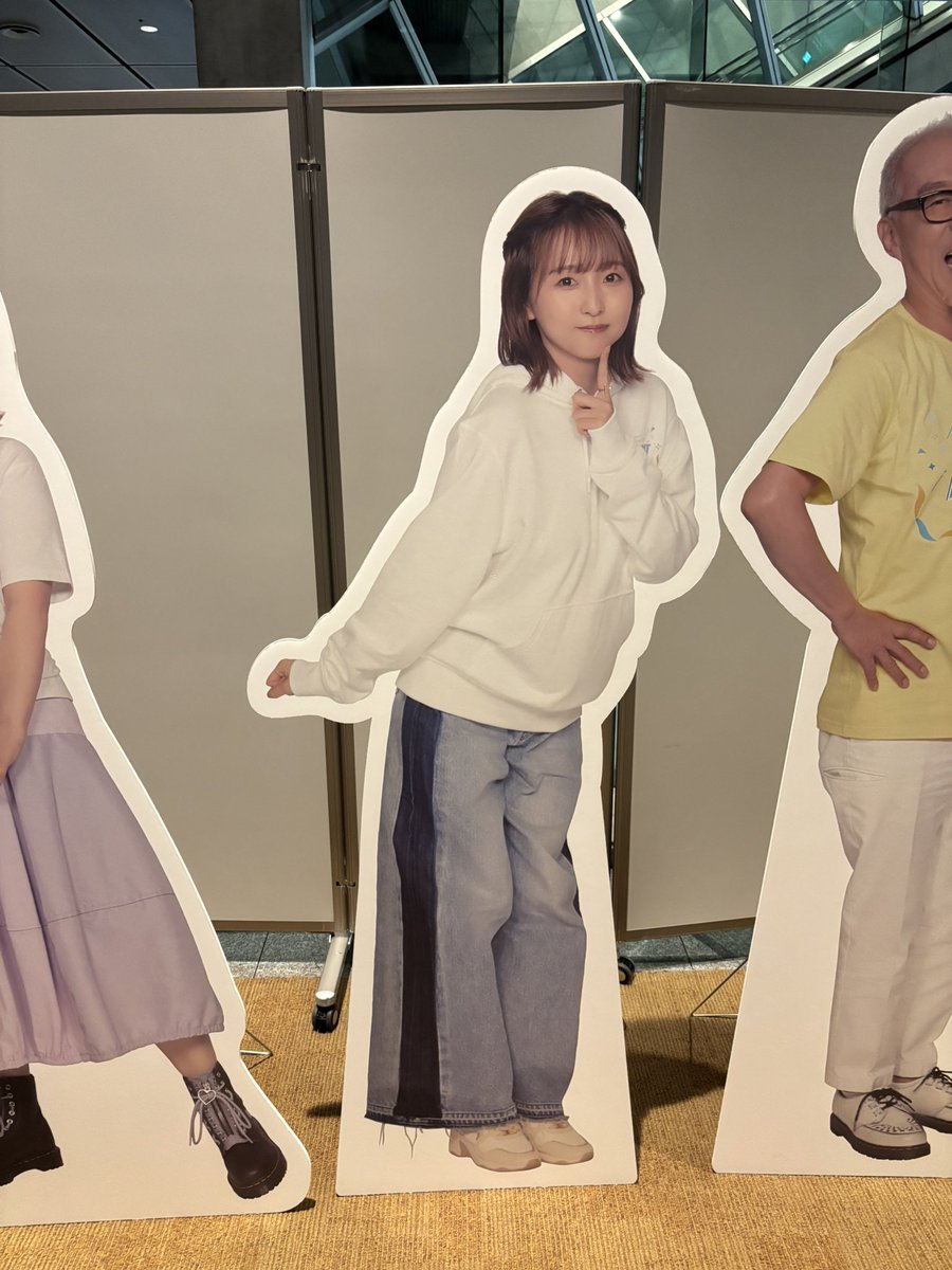 よっぴーがソロやったり、みにゃみがトークとMCやったり、まゆしぃもMC