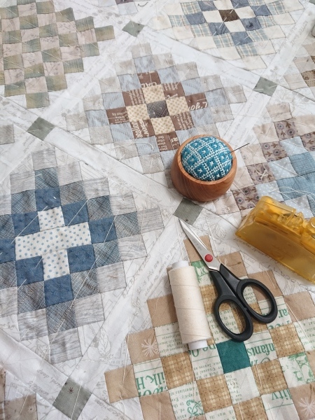 アラウンドザワールドのタペストリー 4 : +petit+