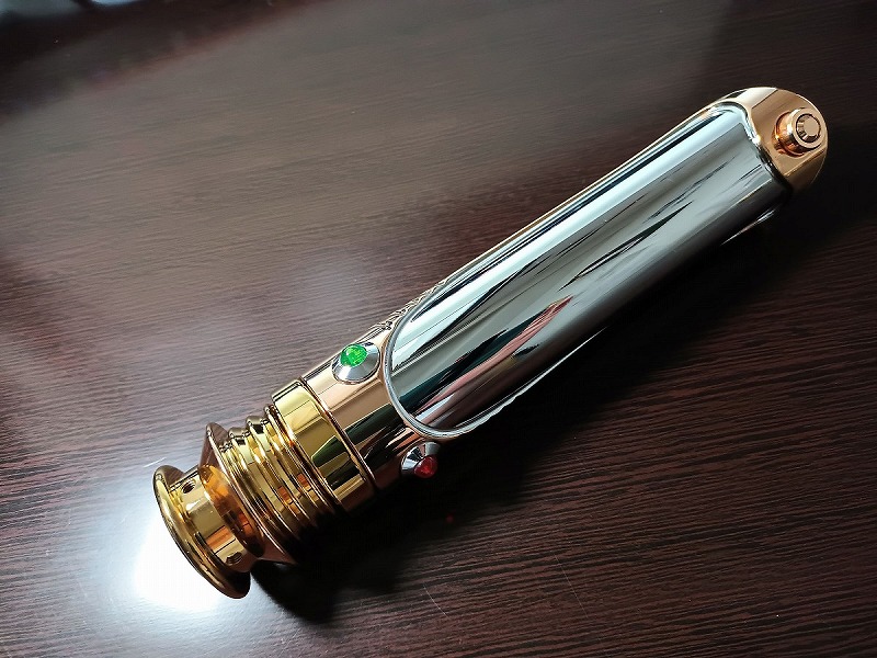 パルパティーンのライトセーバーは権威の象徴！しかも2本持ってた