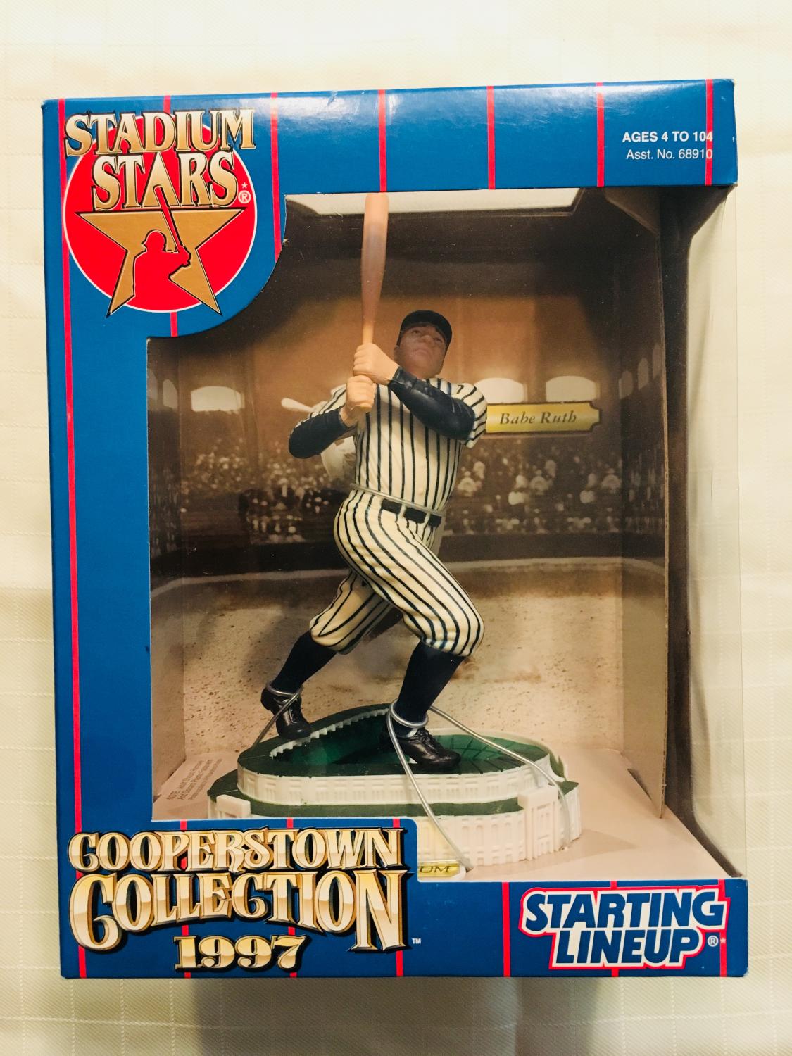 Babe Ruth Starting Lineup Stadium Stars Six inch Figurine [VINTAGE