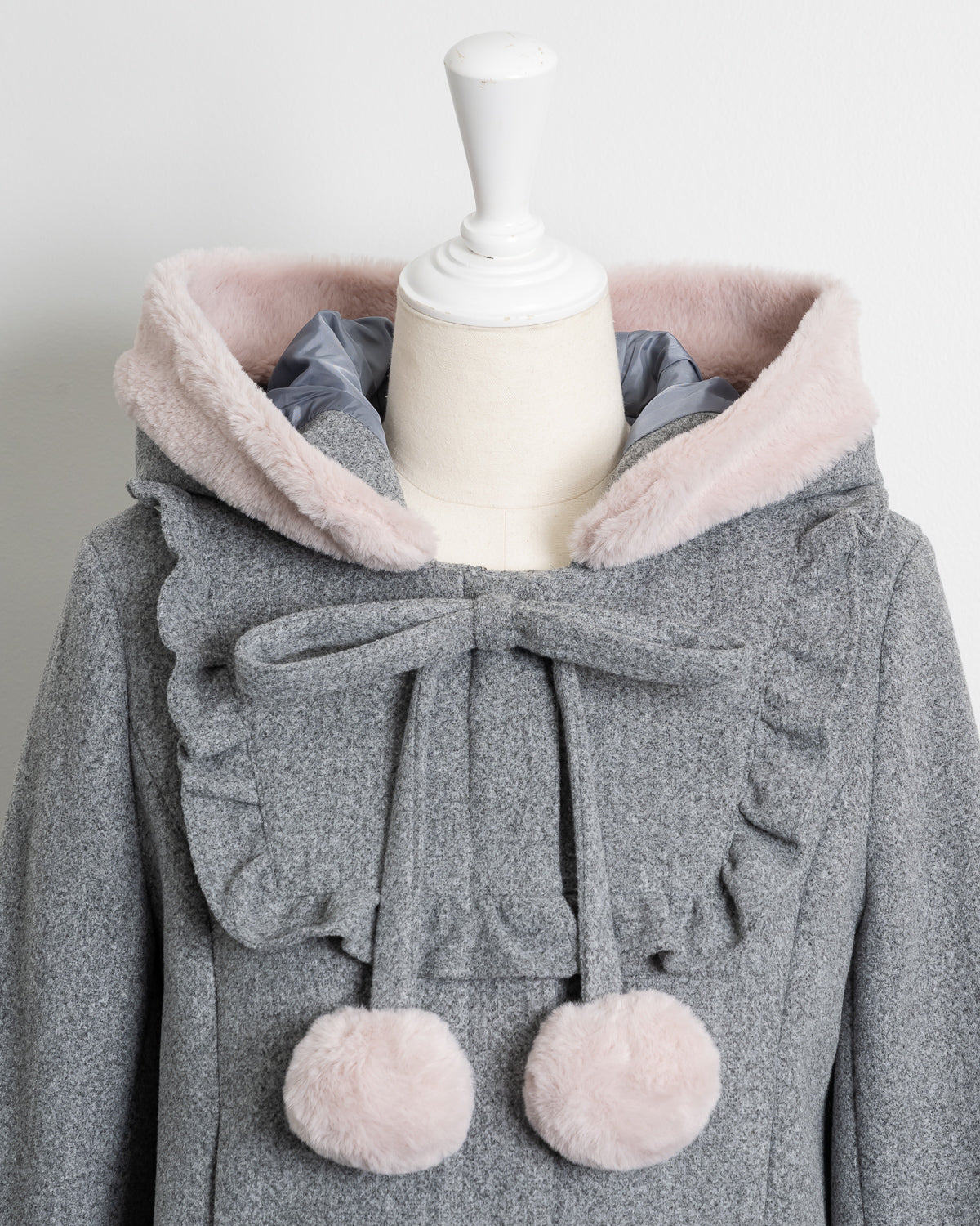 ファーリボンヨークフリルショートコート – pium