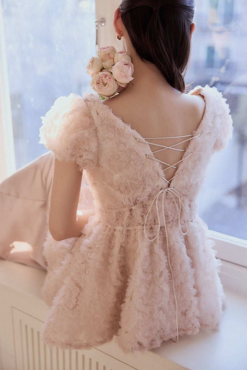 フラワーぺプラムバックリボンチュニック – poláura OFFICIAL ONLINE STORE