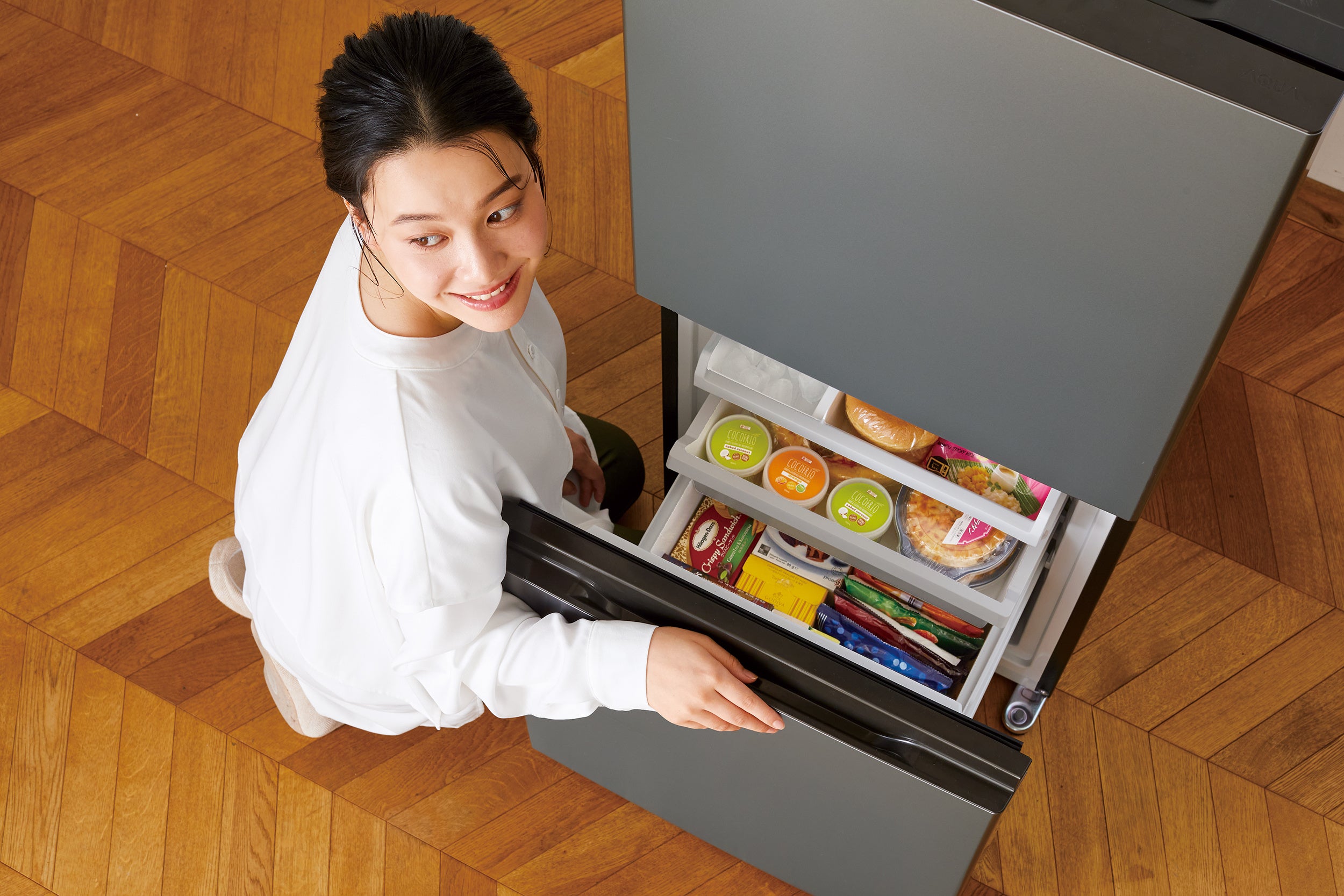 200Lクラス以下では唯一※1、冷凍室に整理しやすい3段バスケットを採用