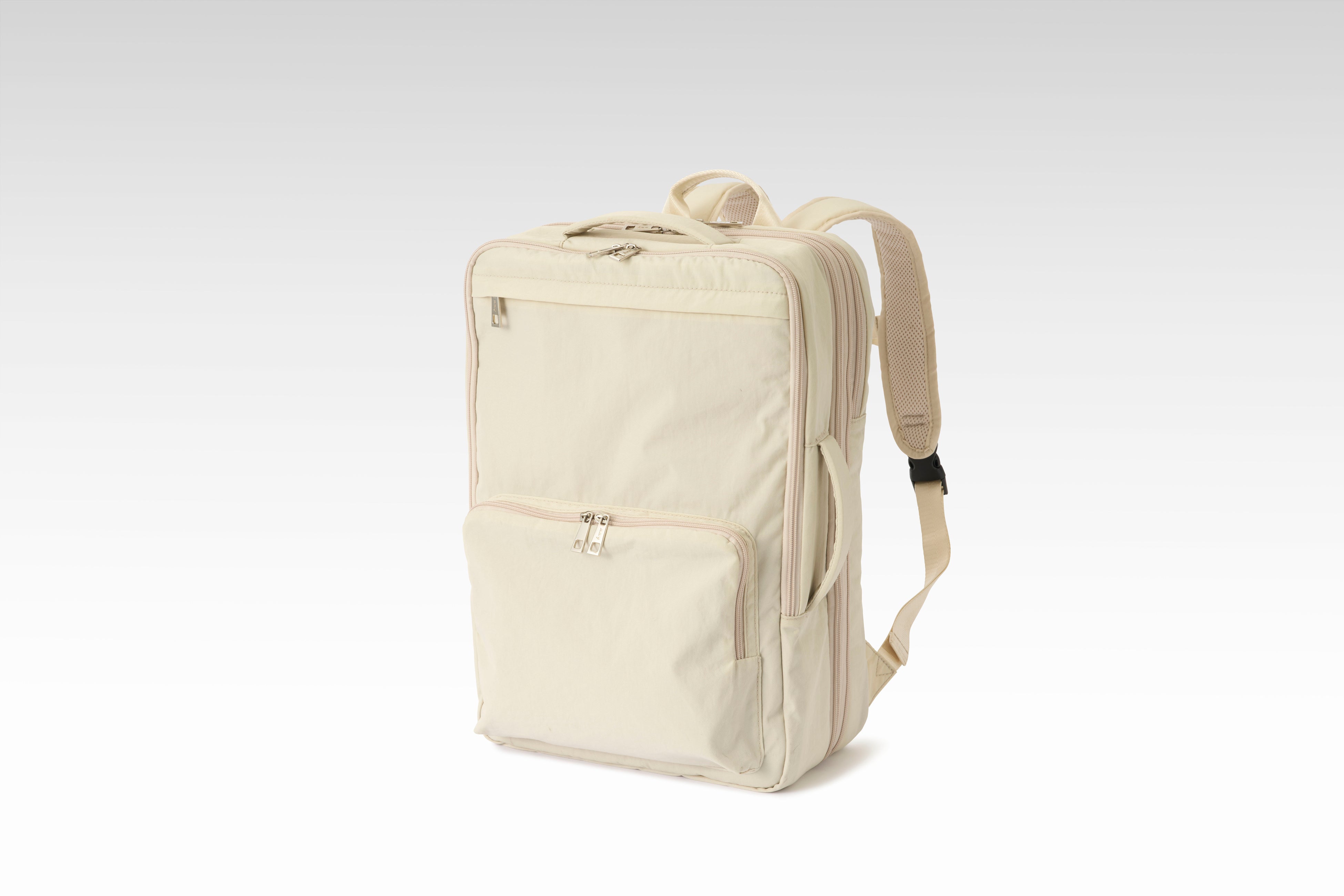 Aww】日常使いから2-3泊の旅行まで！サイズを変えてマルチに活躍する