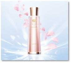 ノエビア】洗練された美しさを演出するアイテム4品をセットにした限定